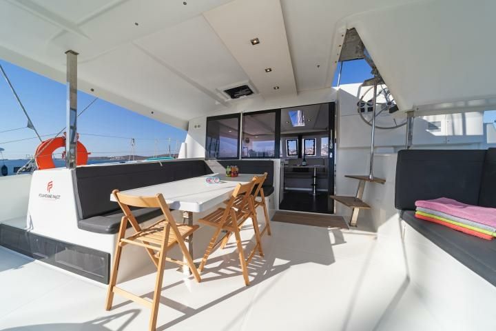 Fountaine Pajot Lucia 40 | E.S. 2