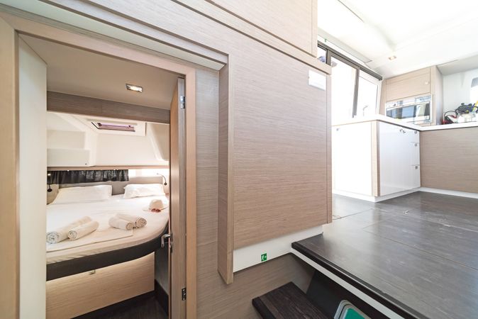 Fountaine Pajot Lucia 40 | Fortuna