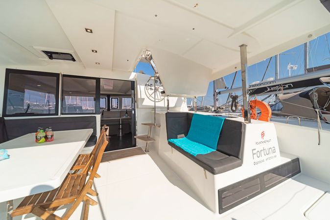 Fountaine Pajot Lucia 40 | Fortuna
