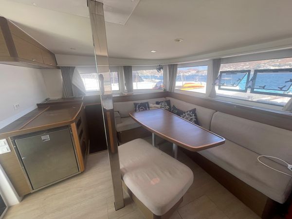 Lagoon 42 | Wind Whisper