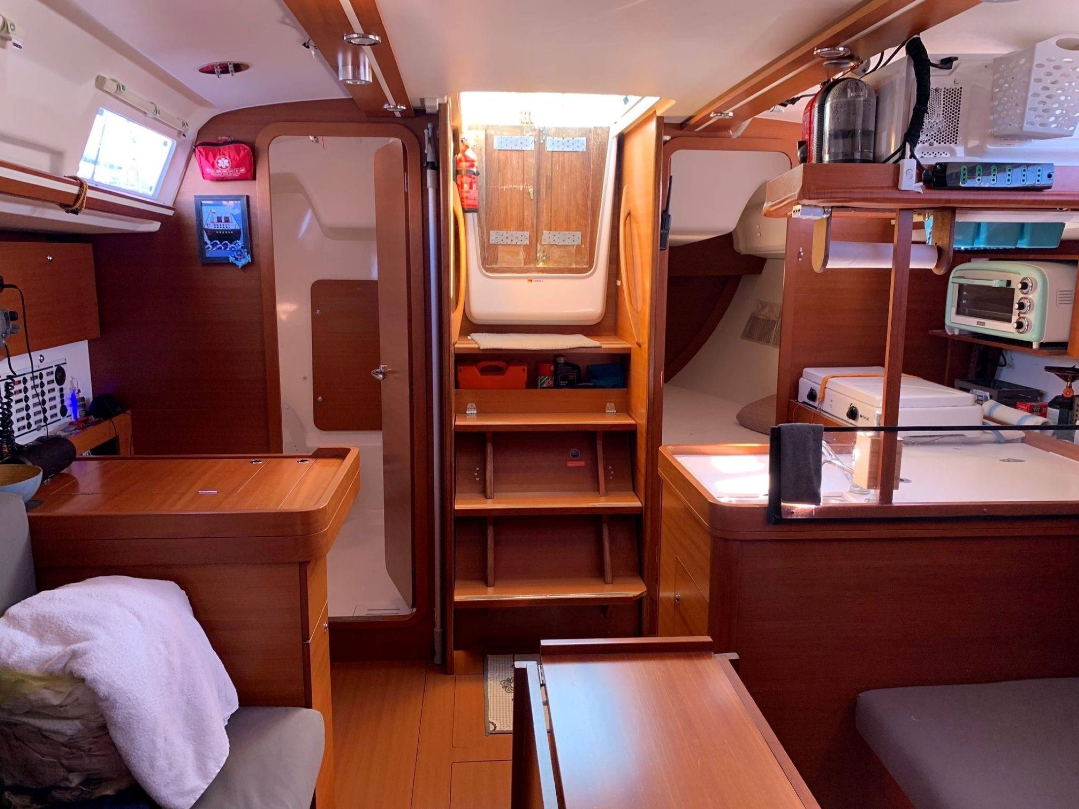 Dufour 335 | Caprice 2