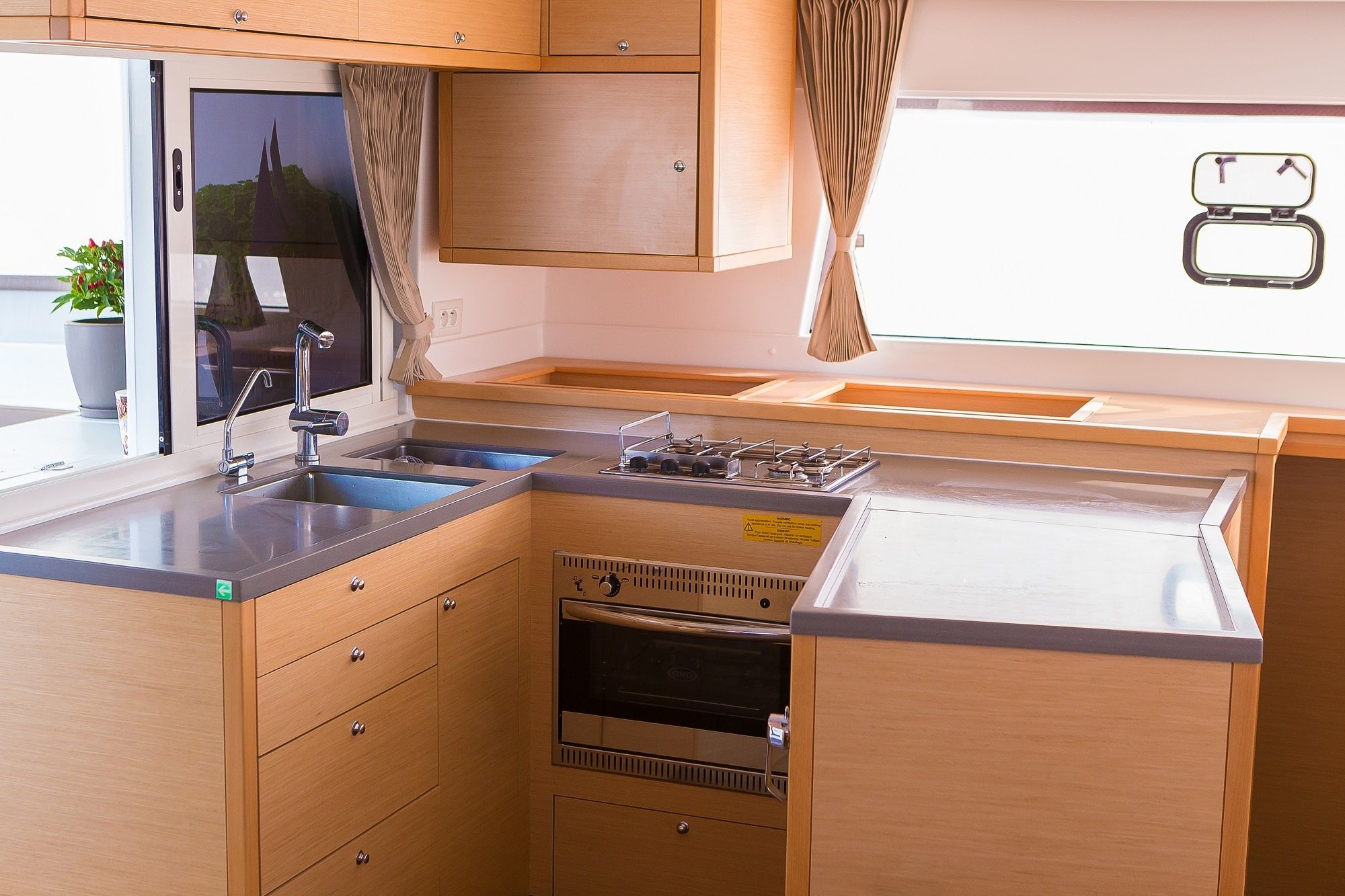 Lagoon 450 F | Agios Nikolaos