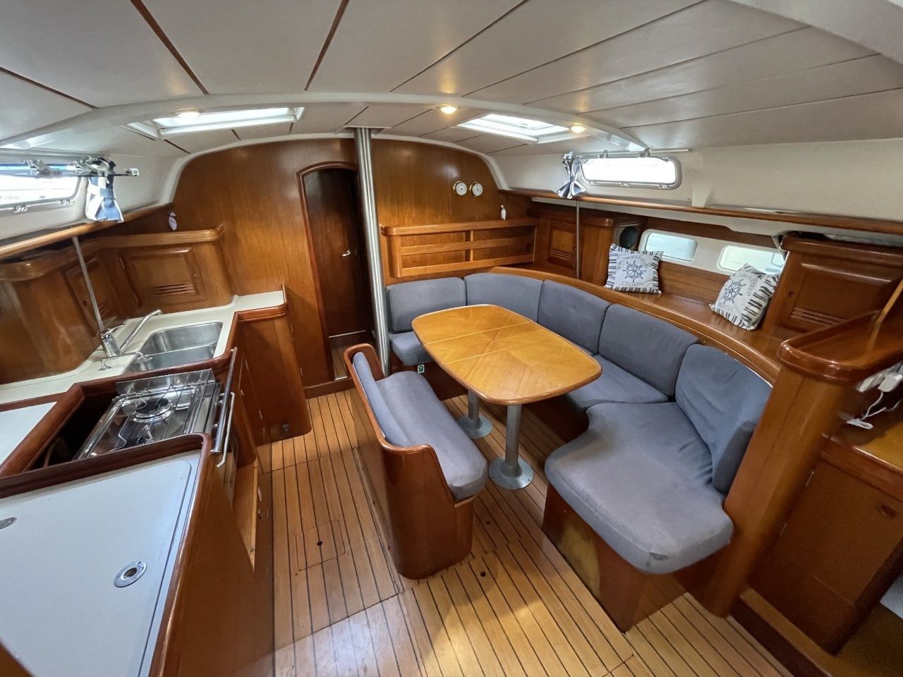 Beneteau Oceanis Clipper 411 | M & M