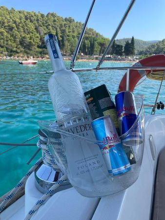 Beneteau Oceanis Clipper 411 | M & M