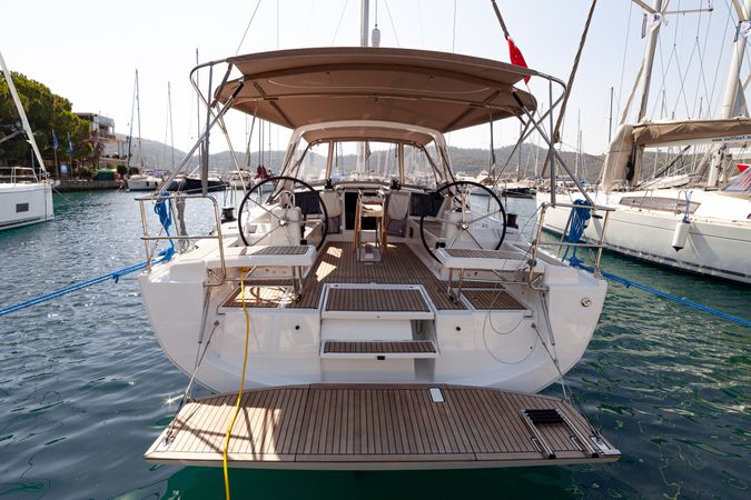 Beneteau Oceanis 41.1 | Sail Orion