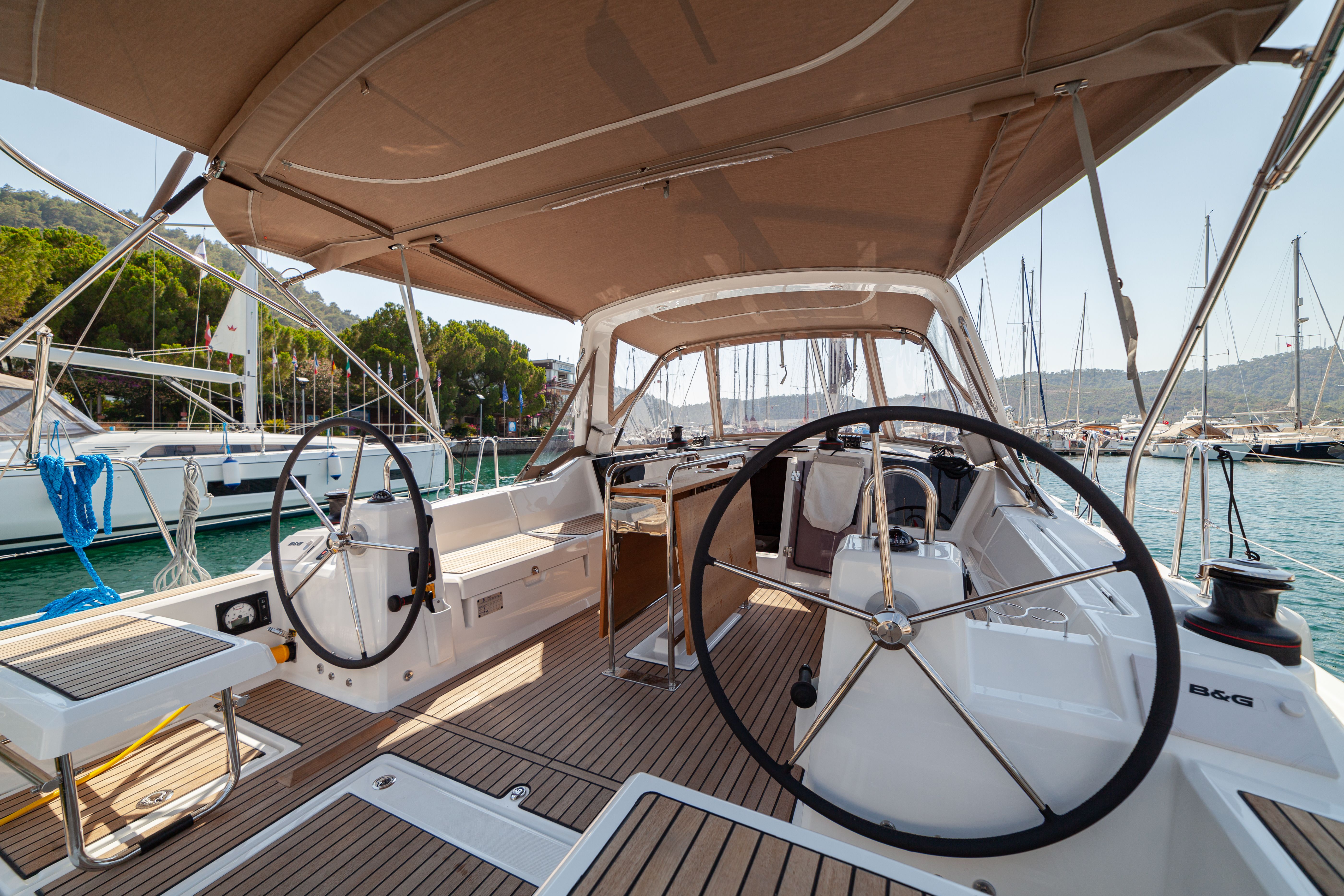 Beneteau Oceanis 41.1 | Sail Orion