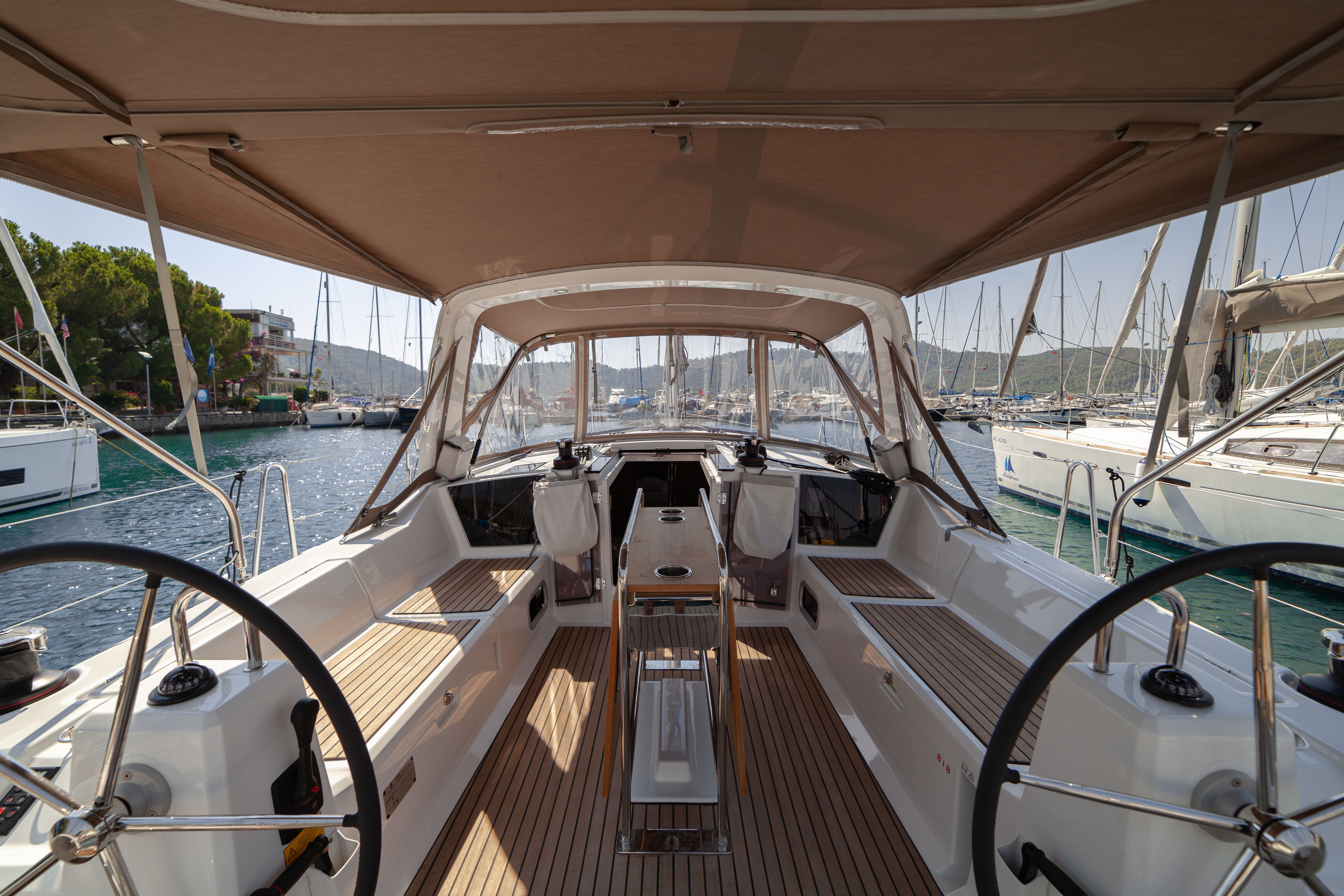 Beneteau Oceanis 41.1 | Sail Orion