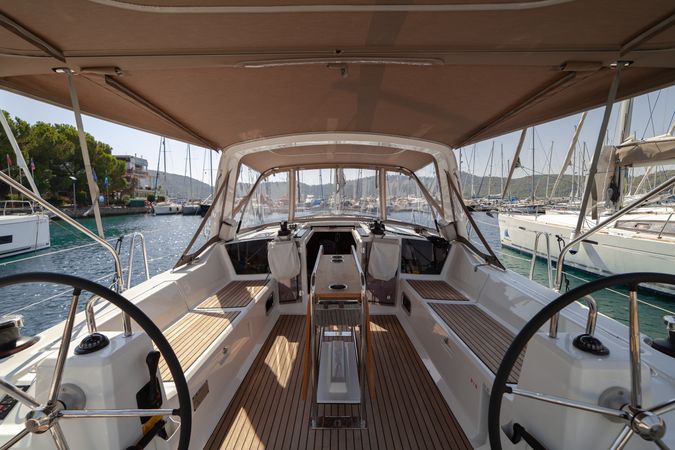 Beneteau Oceanis 41.1 | Sail Orion