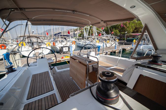 Beneteau Oceanis 41.1 | Sail Orion