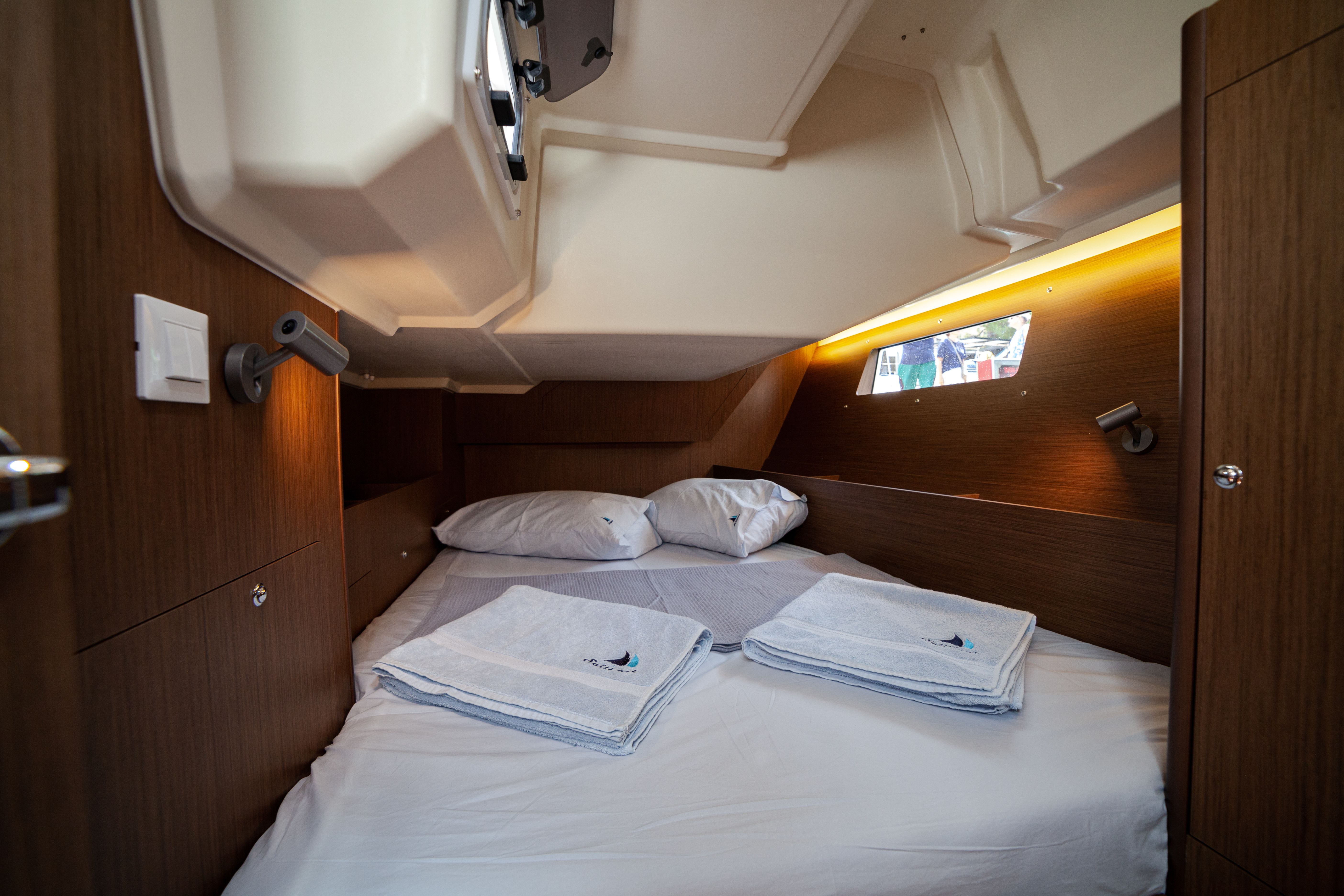 Beneteau Oceanis 41.1 | Sail Orion