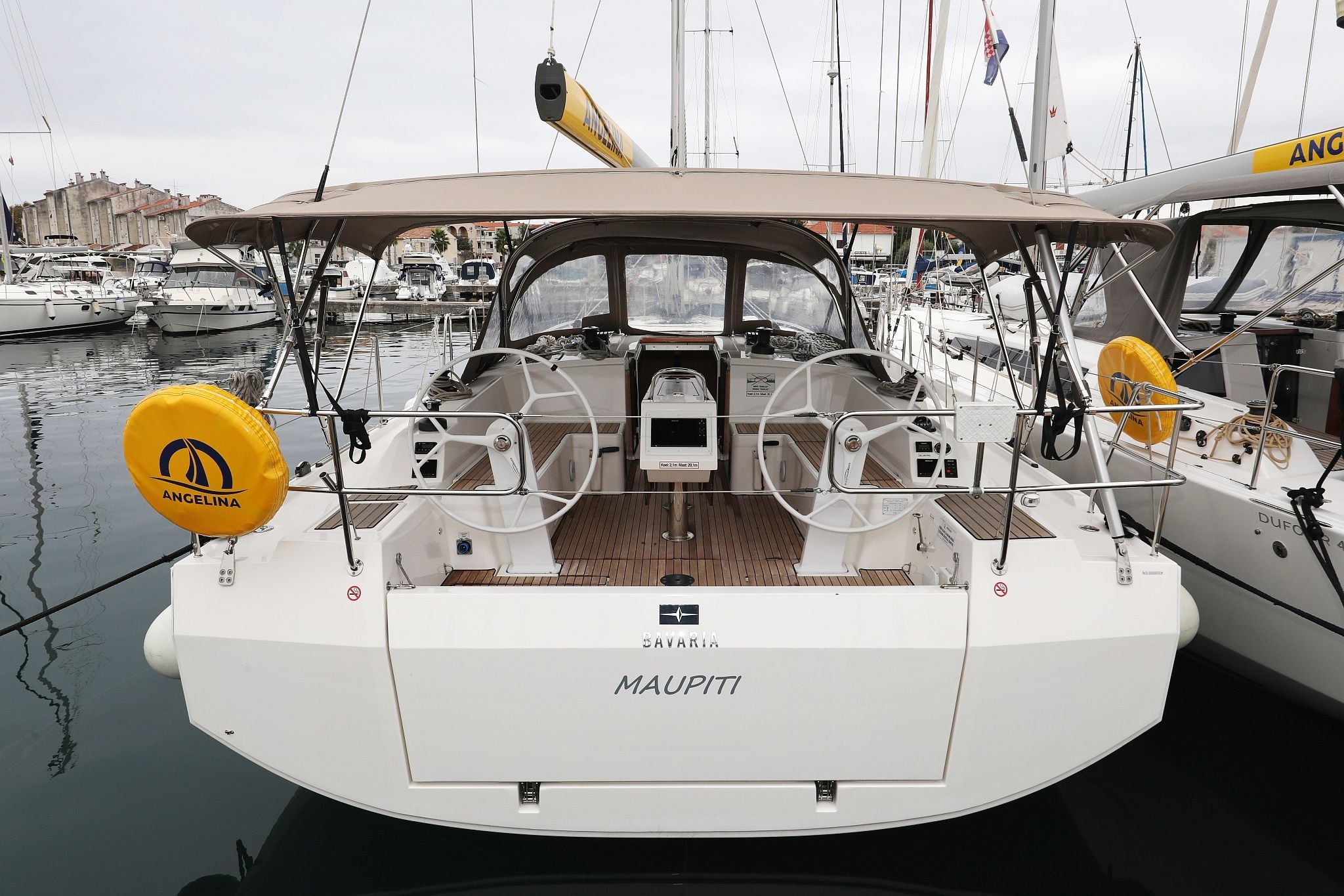 Bavaria C42 | Maupiti