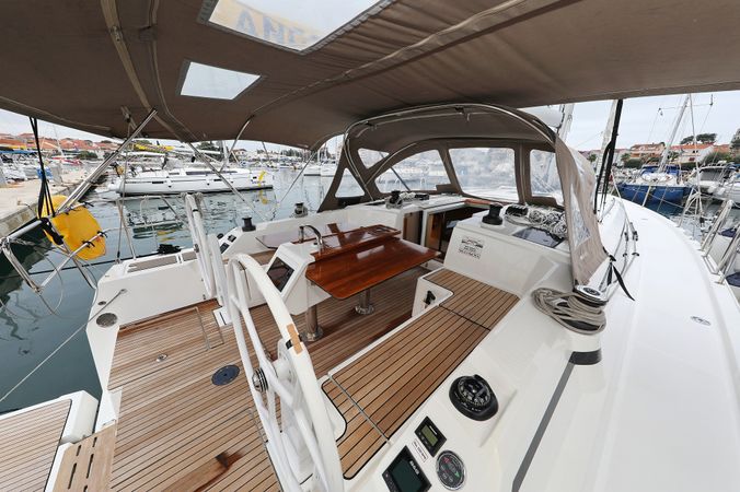 Bavaria C42 | Maupiti