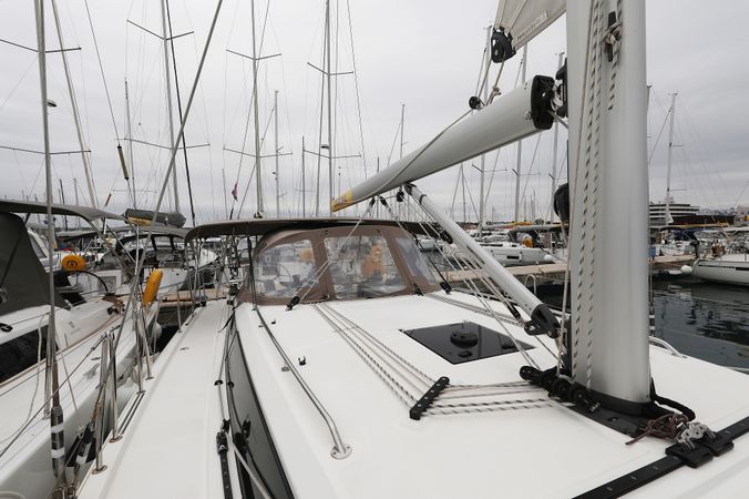 Bavaria C42 | Maupiti