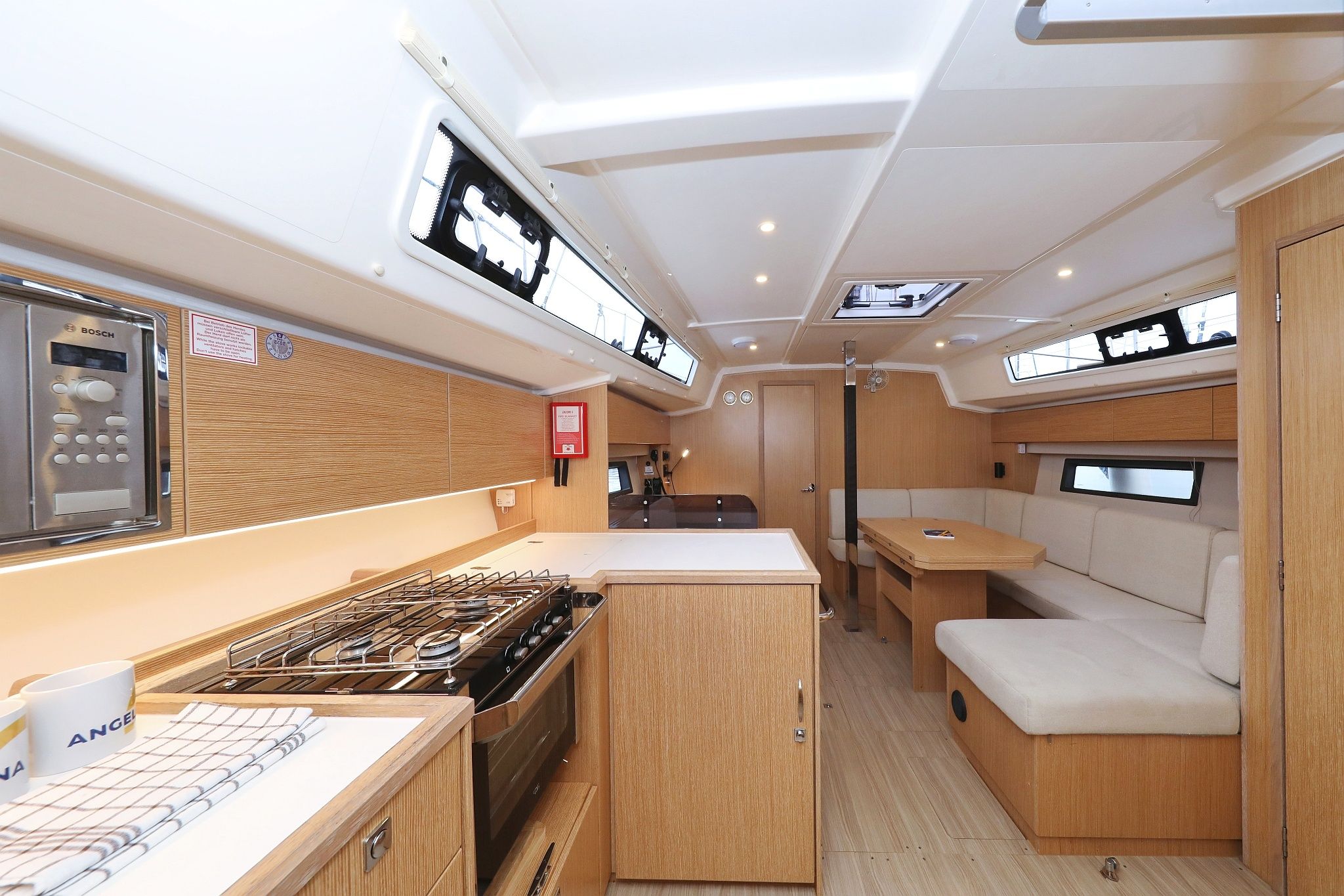 Bavaria C42 | Maupiti