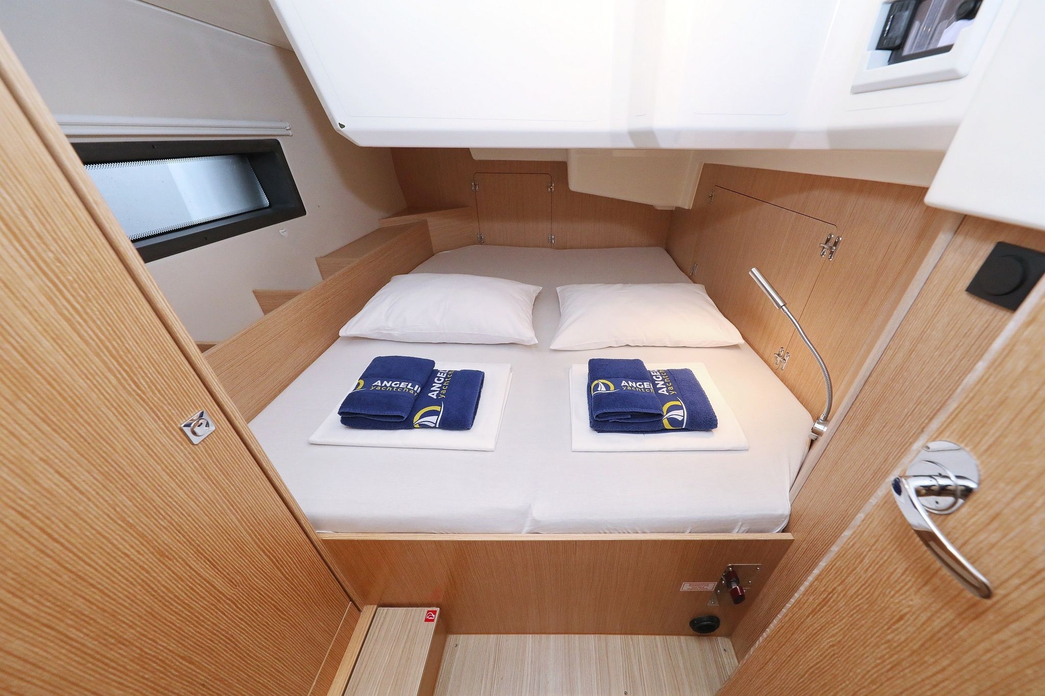 Bavaria C42 | Maupiti