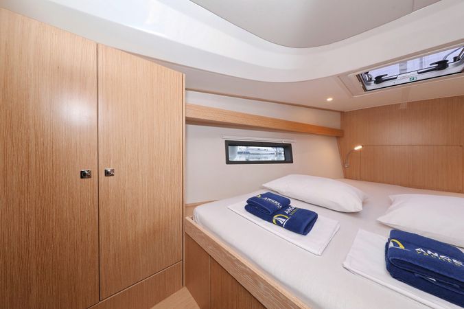 Bavaria C42 | Maupiti