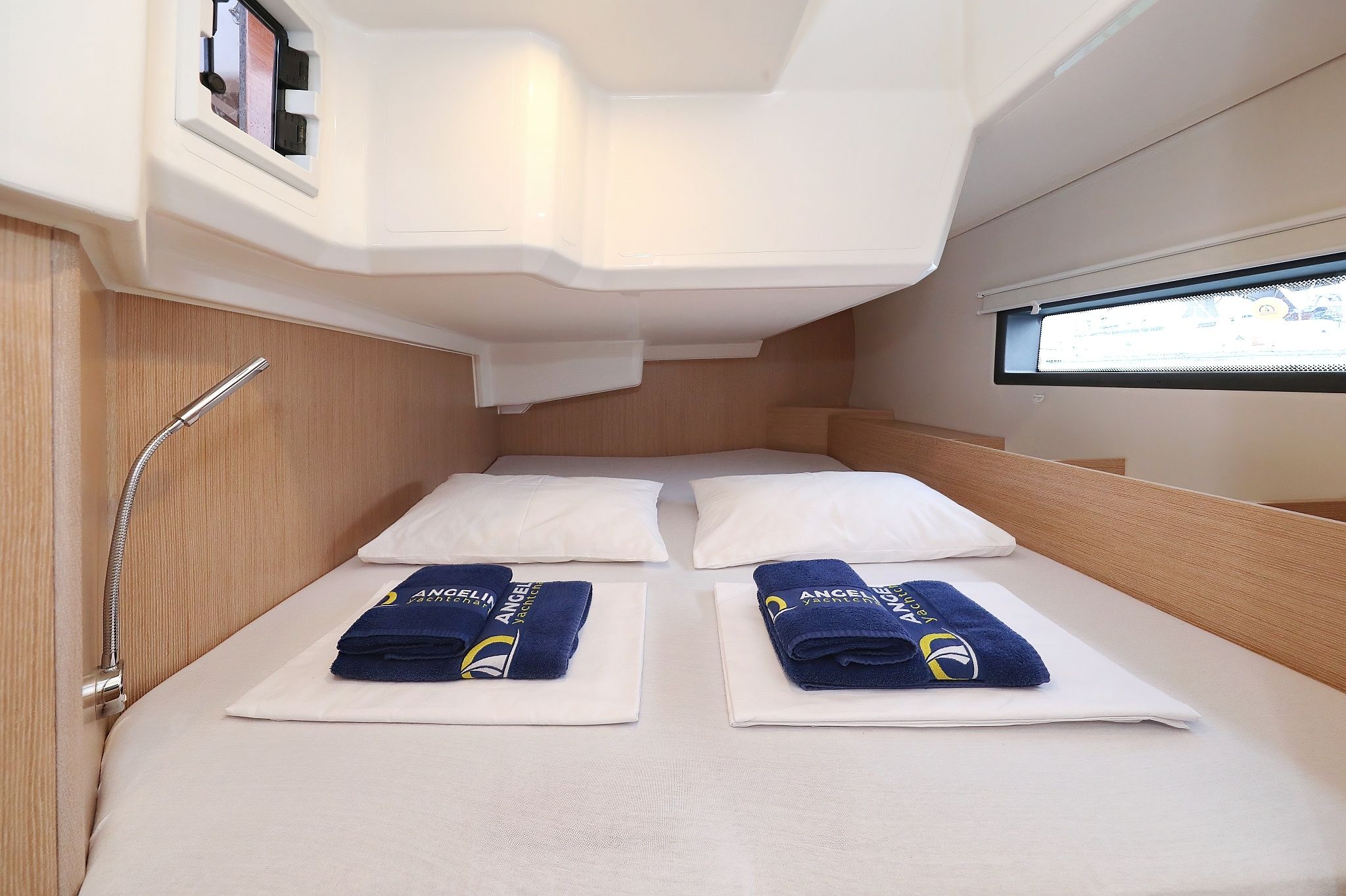 Bavaria C42 | Maupiti