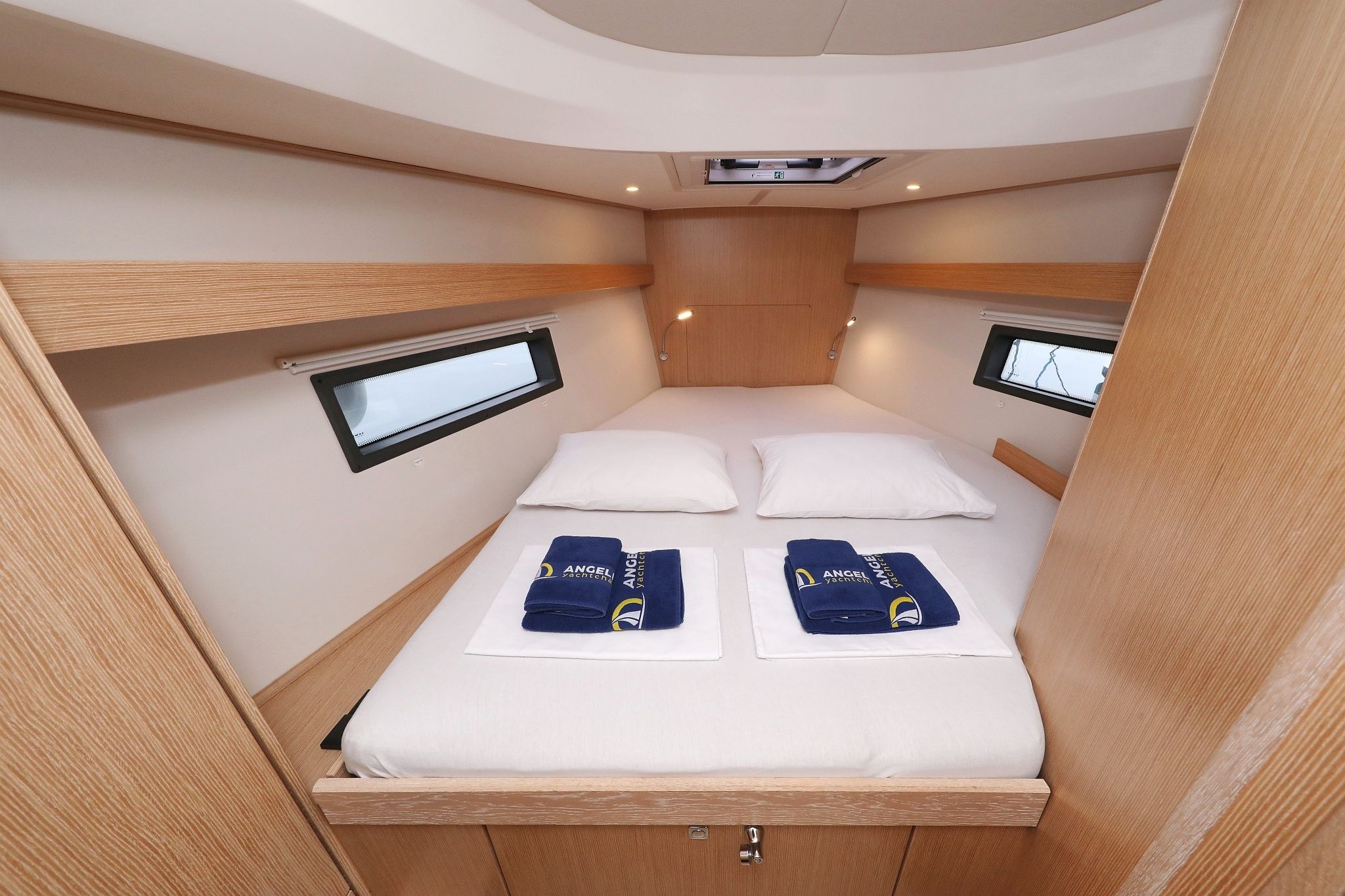 Bavaria C42 | Maupiti