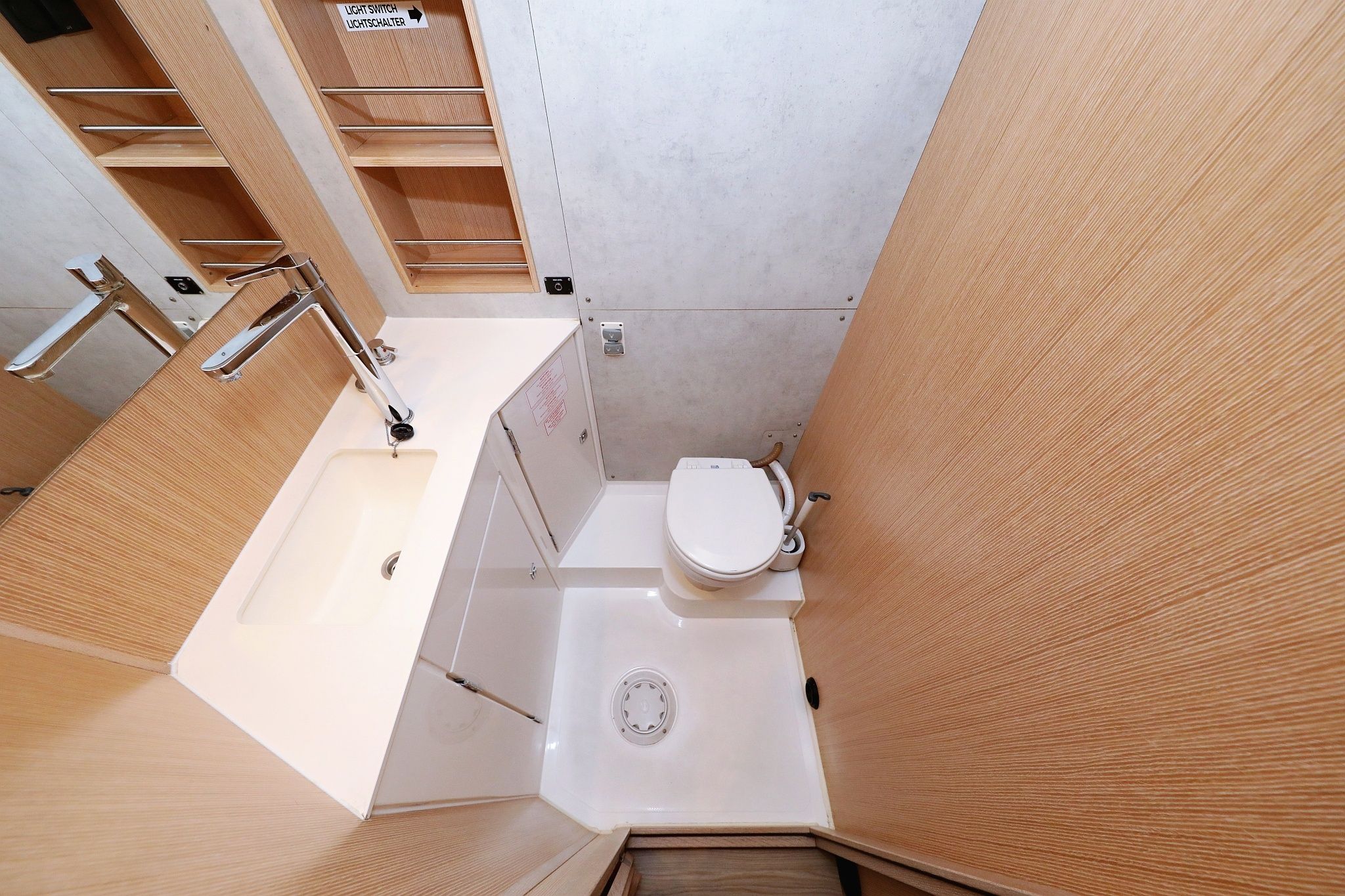 Bavaria C42 | Maupiti