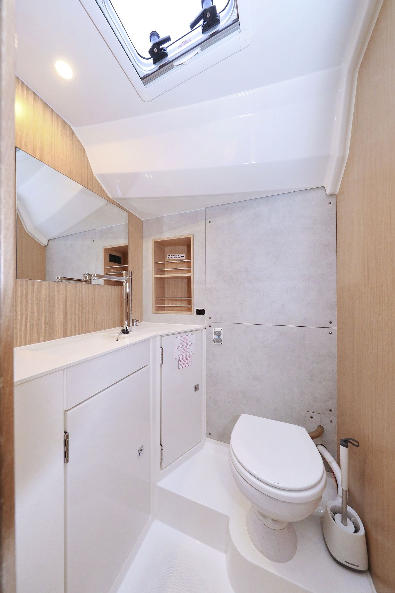 Bavaria C42 | Maupiti