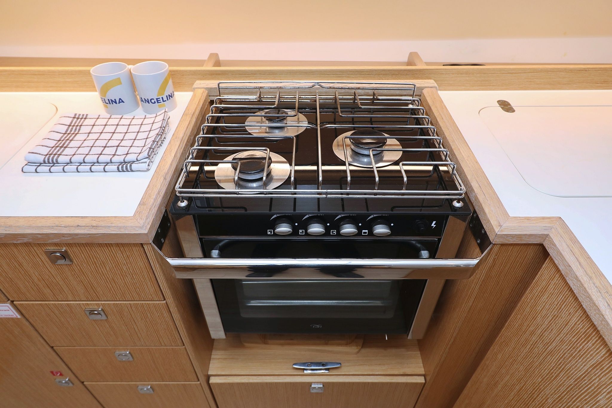 Bavaria C42 | Maupiti