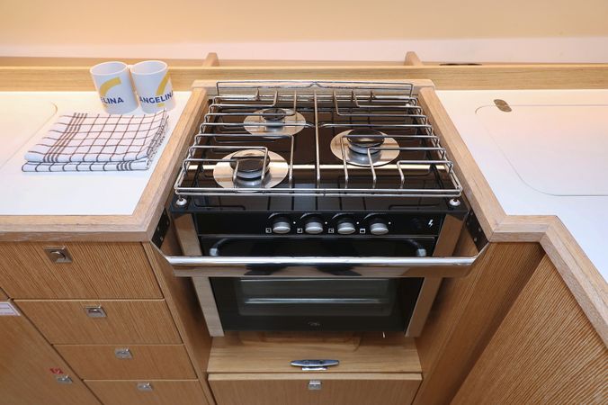 Bavaria C42 | Maupiti