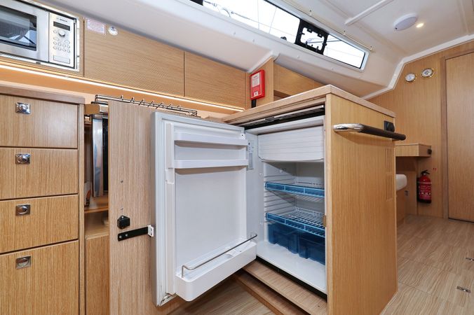 Bavaria C42 | Maupiti