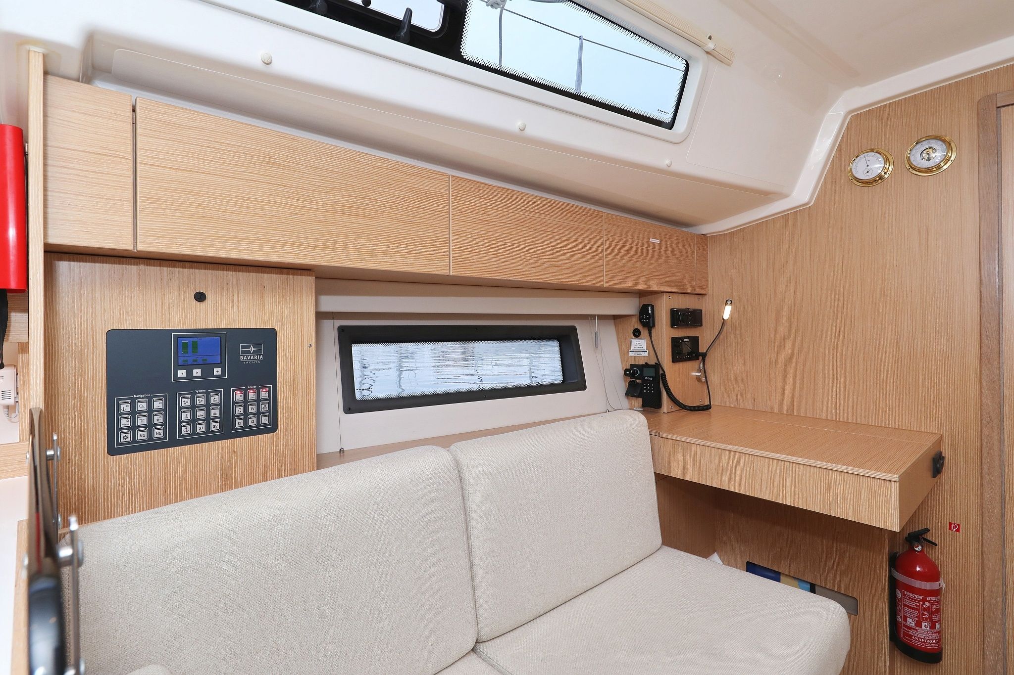 Bavaria C42 | Maupiti