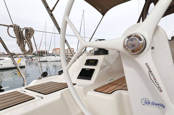 Bavaria C42 | Maupiti