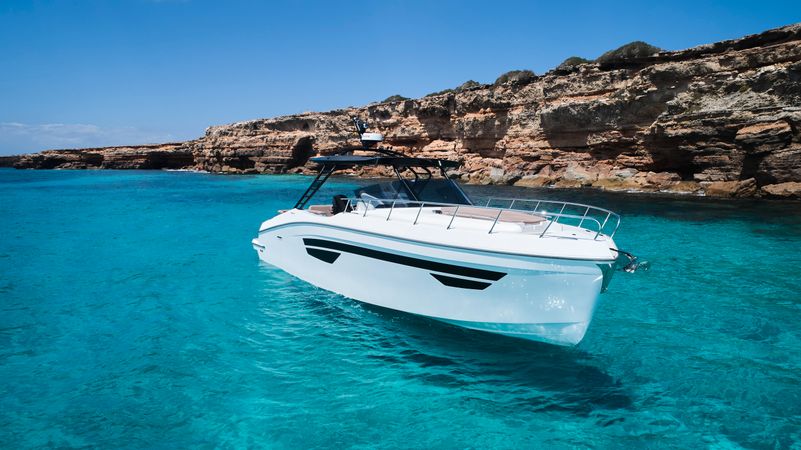 Gulf Craft Oryx 379 | Santa Cruz