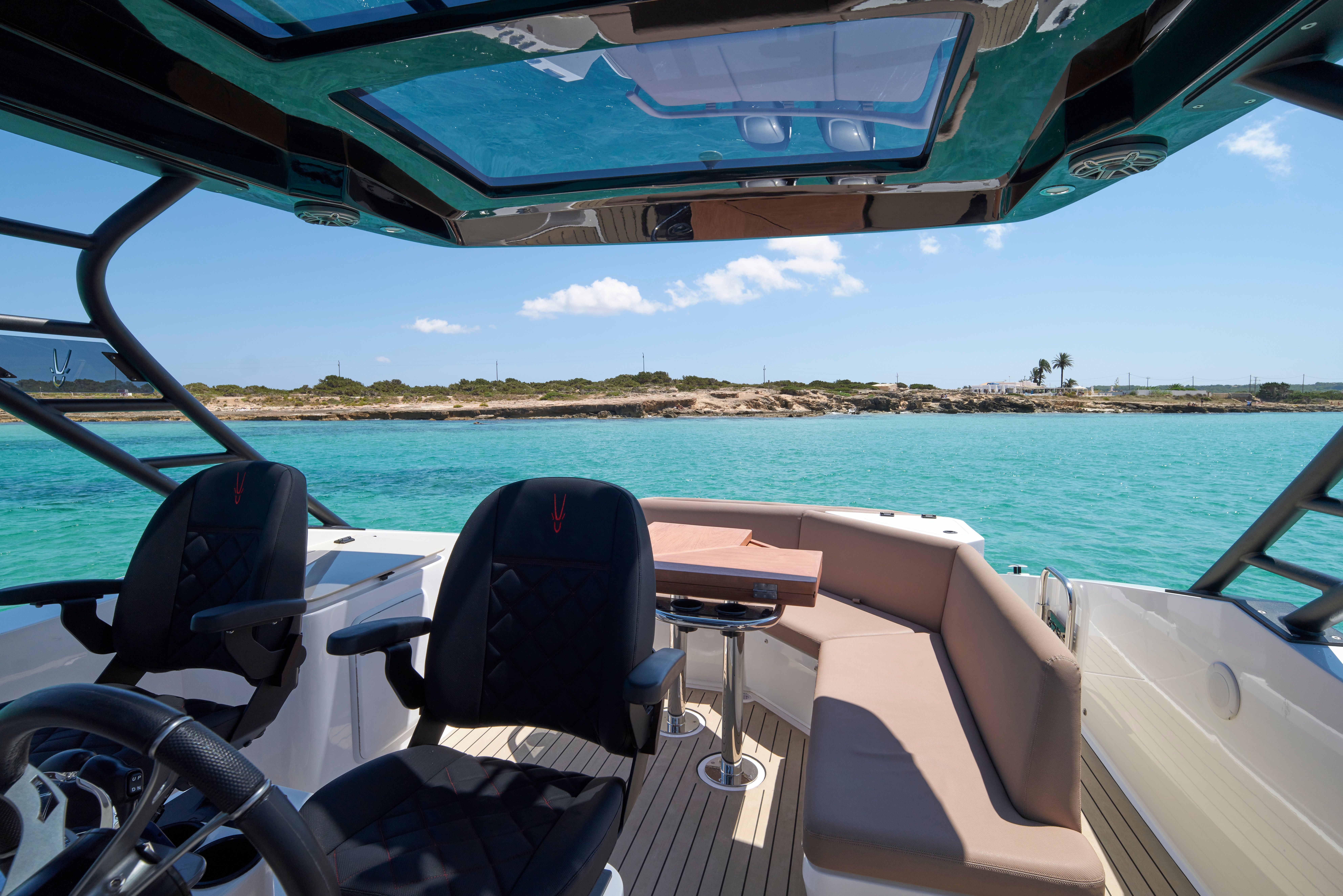Gulf Craft Oryx 379 | Santa Cruz