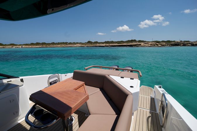 Gulf Craft Oryx 379 | Santa Cruz