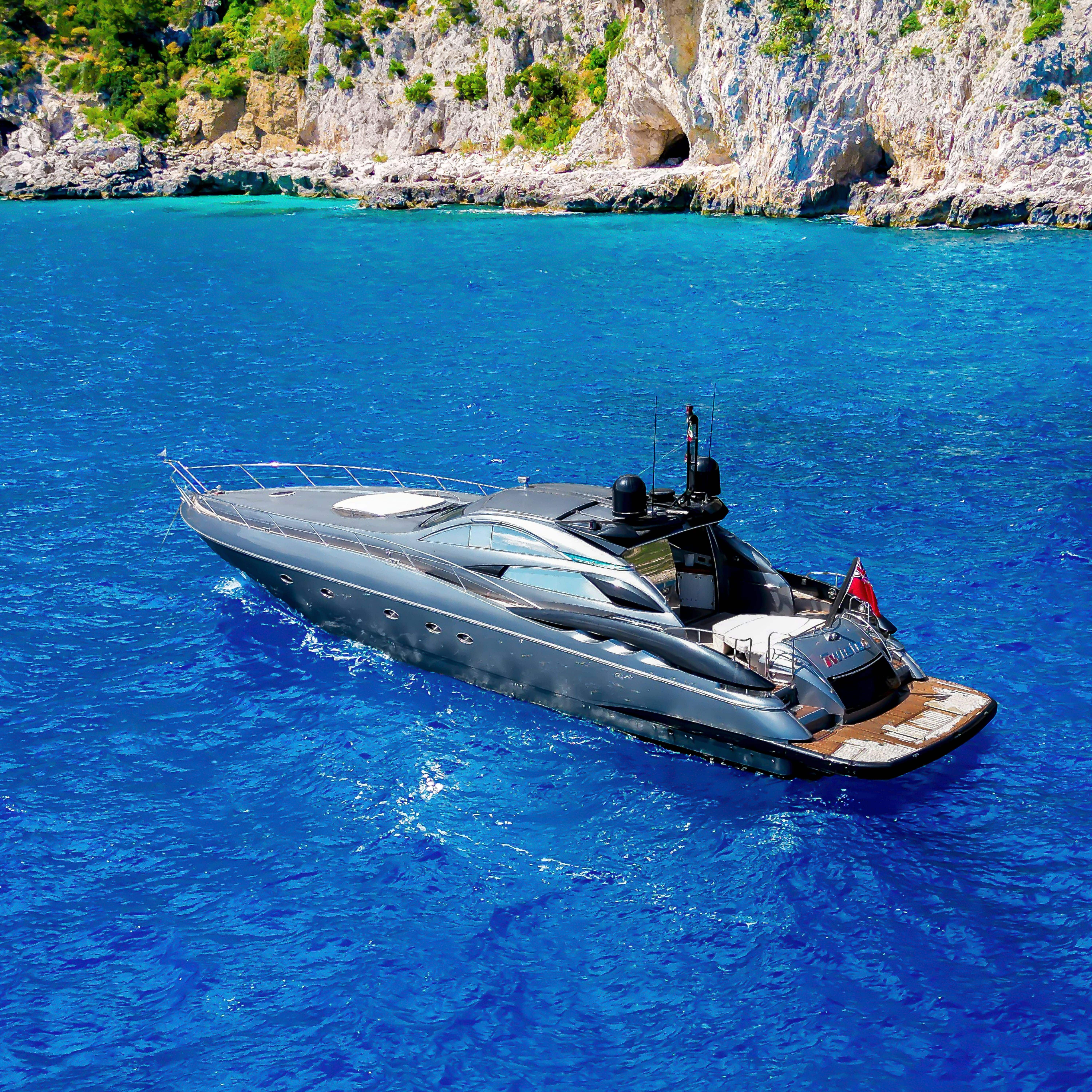 Sunseeker Predator 75 | Twisted