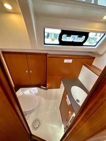 Bavaria Cruiser 37 | Emerald