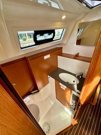 Bavaria Cruiser 37 | Emerald