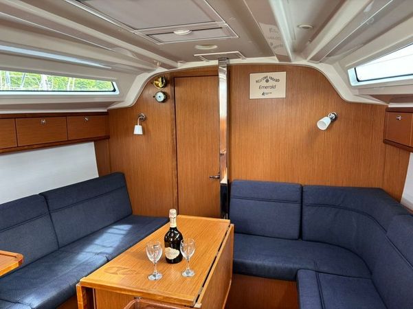 Bavaria Cruiser 37 | Emerald