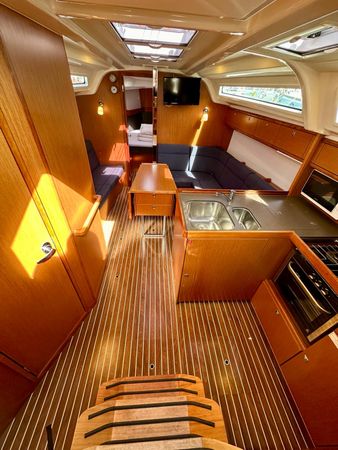 Bavaria Cruiser 37 | Lahor