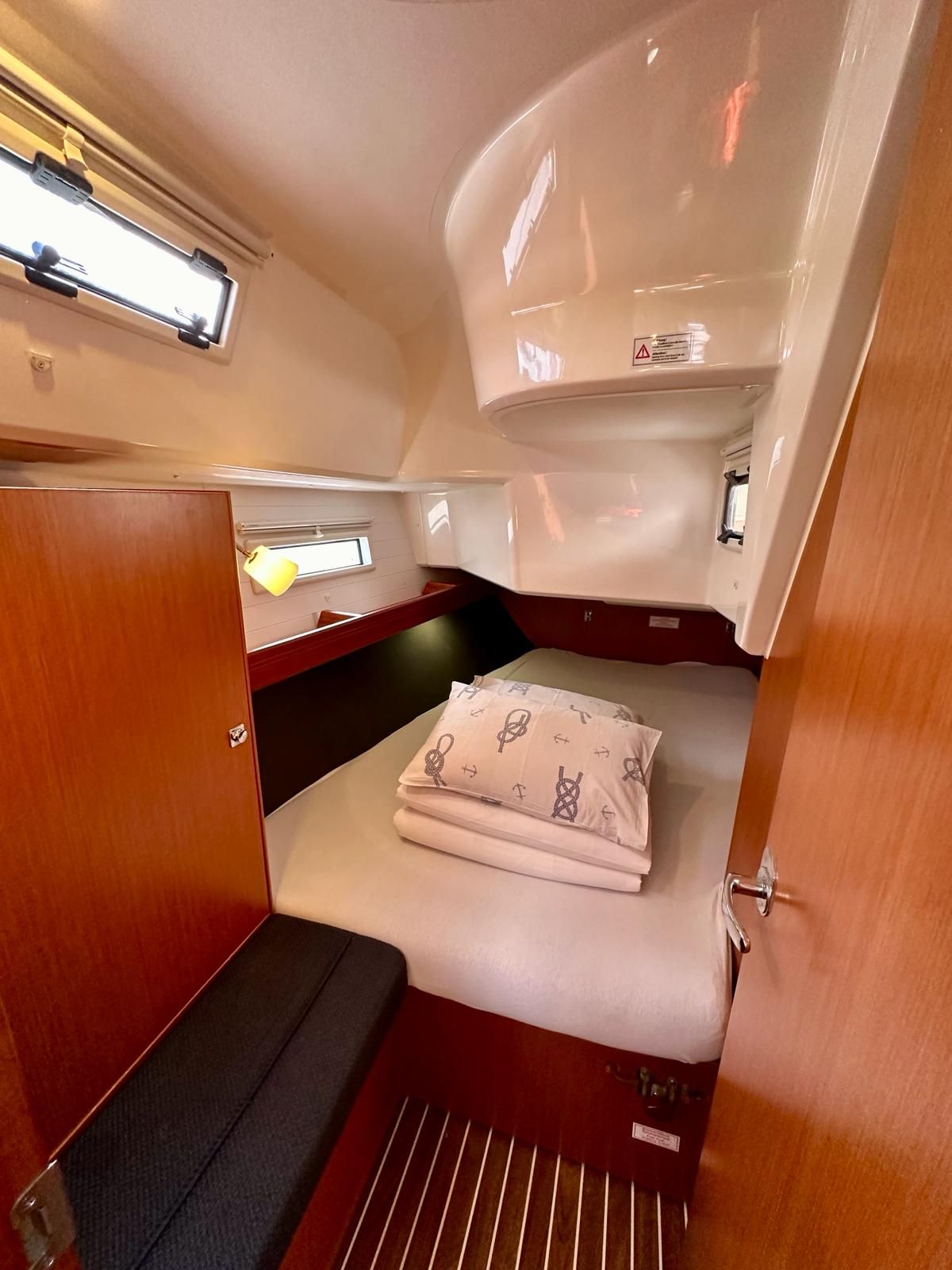 Bavaria Cruiser 37 | Lahor