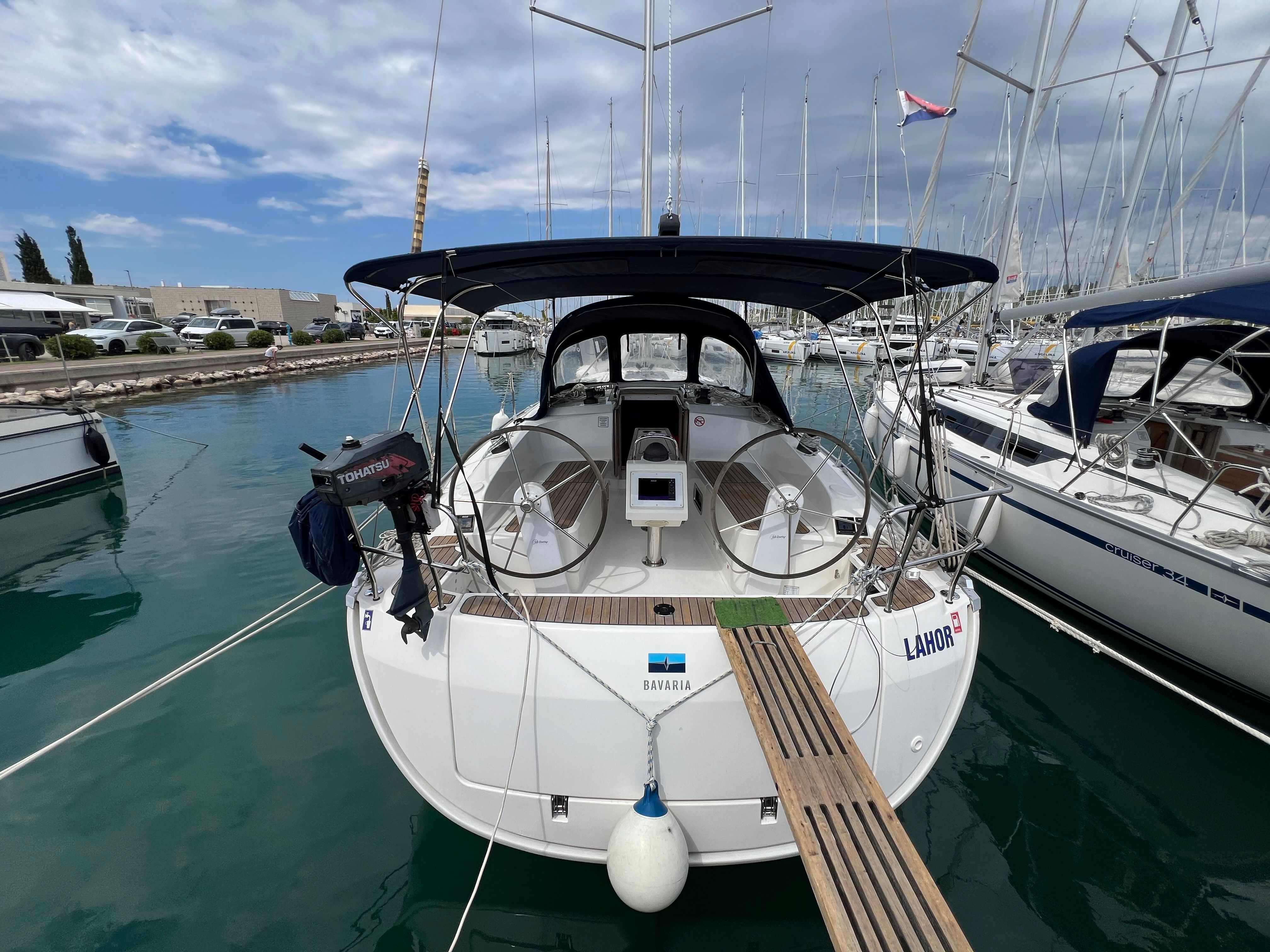 Bavaria Cruiser 37 | Lahor