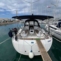 Bavaria Cruiser 37 | Lahor