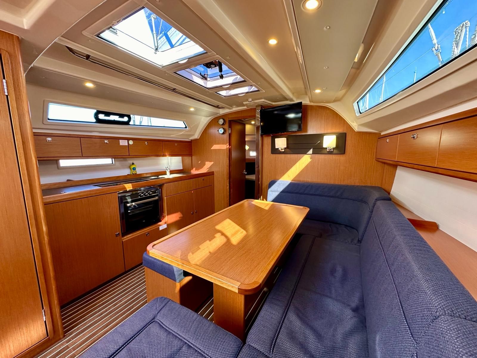 Bavaria Cruiser 41 | Pearl