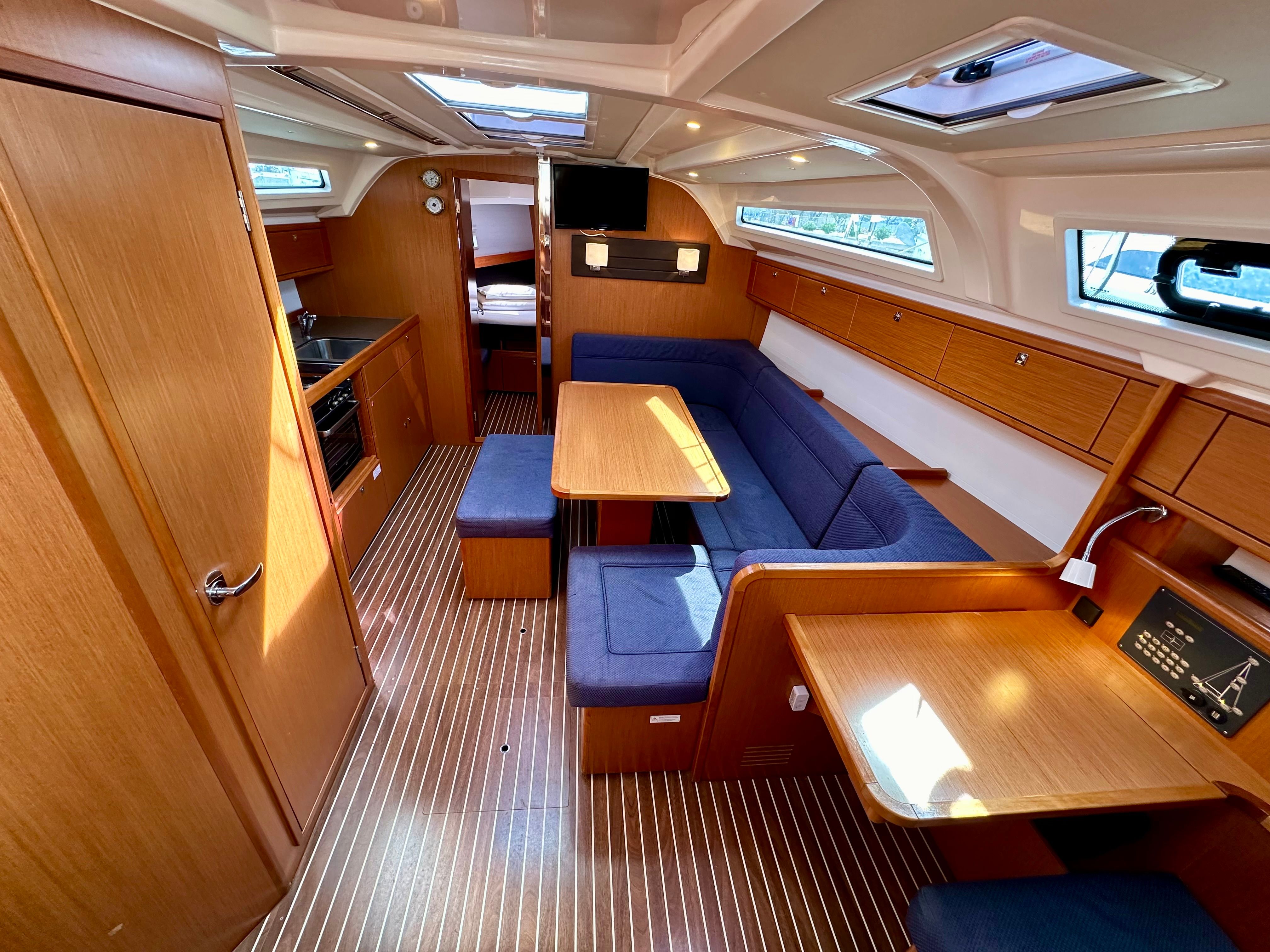 Bavaria Cruiser 41 | Sapphire