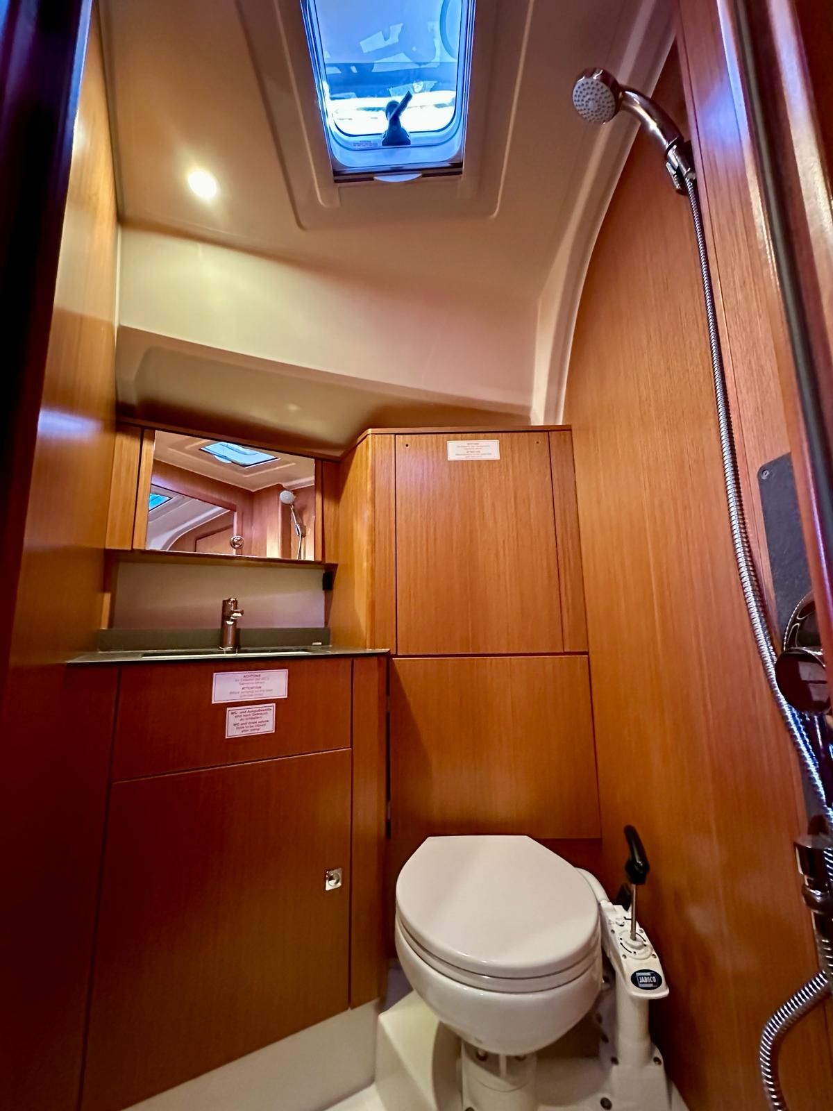 Bavaria Cruiser 41 | Sapphire