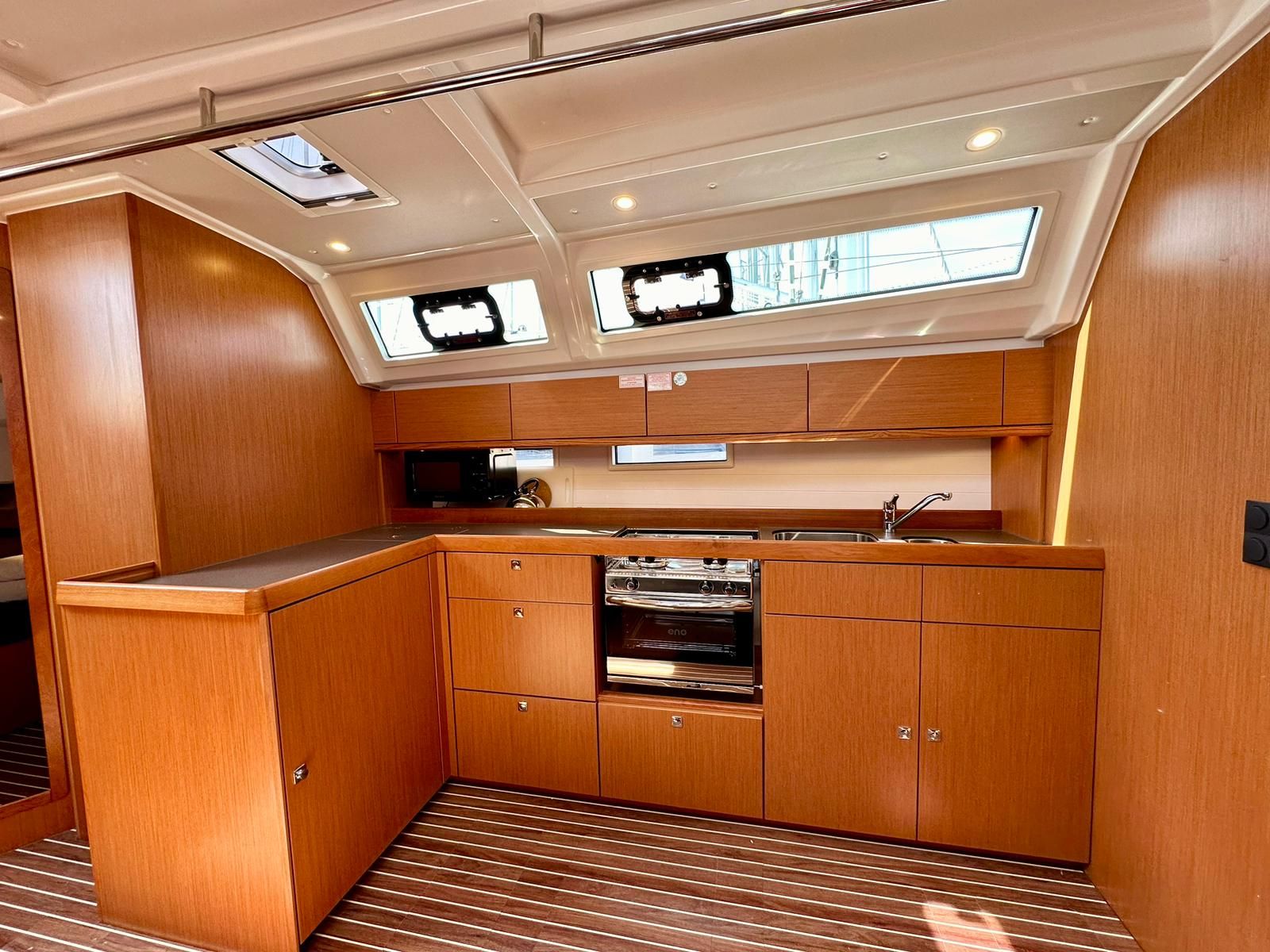 Bavaria Cruiser 46 | Topaz