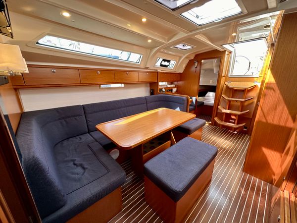 Bavaria Cruiser 41 | Zubatac