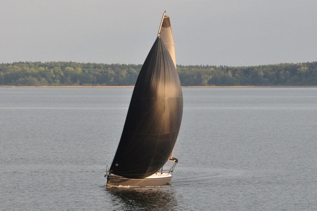 Northman Maxus 33.1 | Midnight Sun