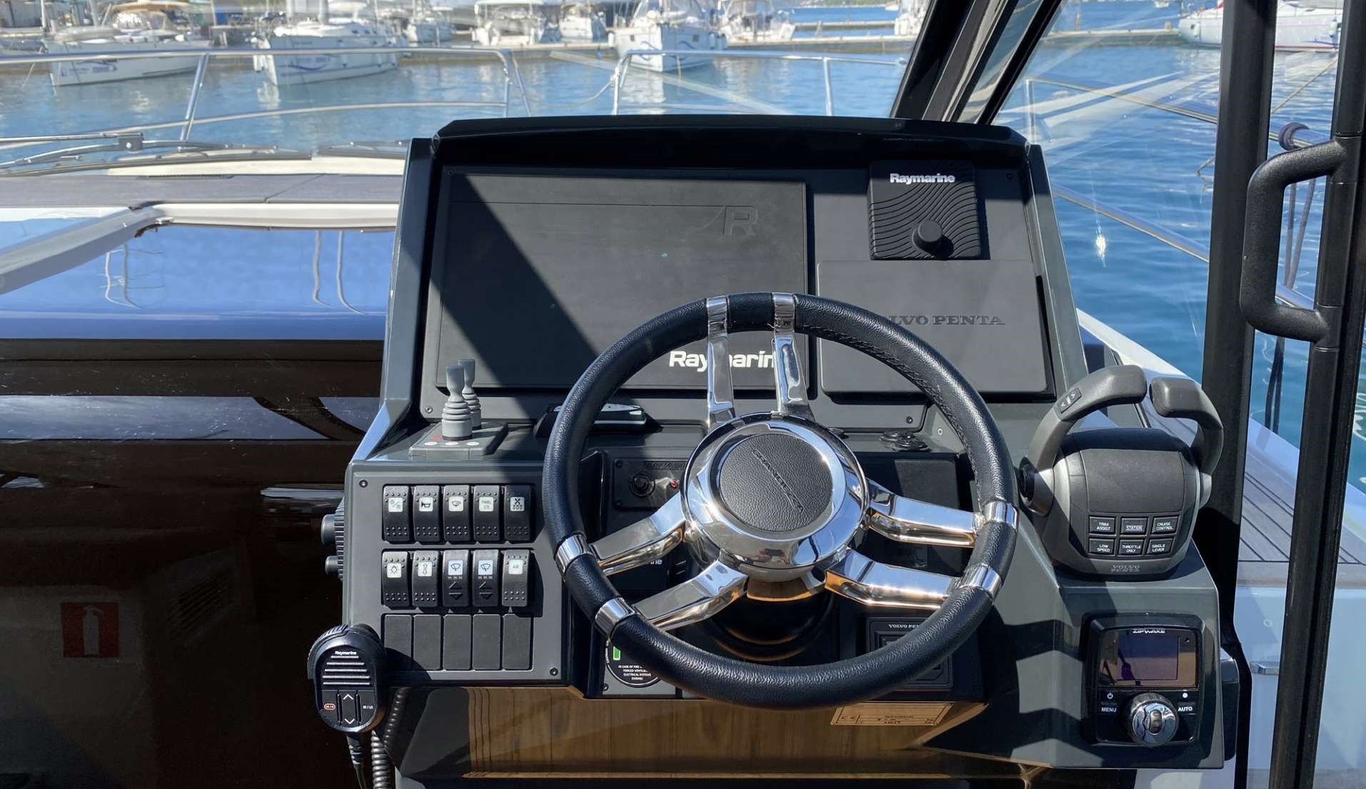 Grandezza 37CA | Kristina