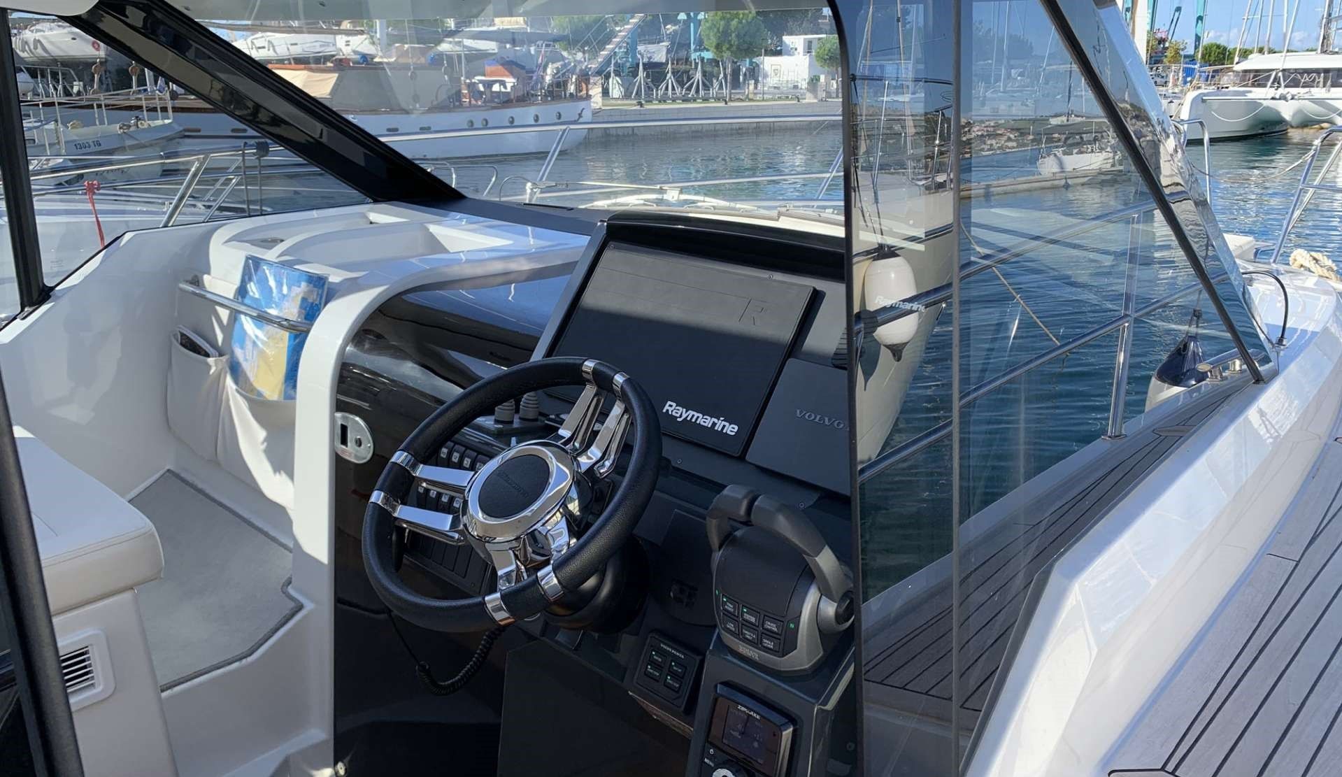 Grandezza 37CA | Kristina