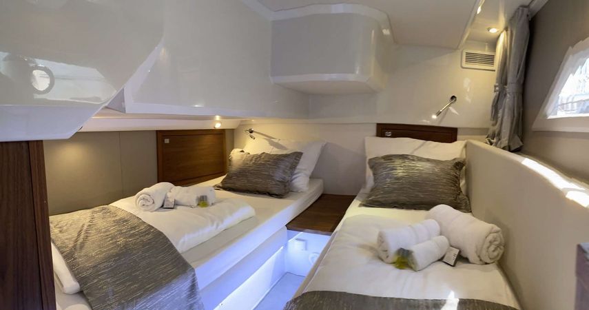 Grandezza 37CA | Kristina