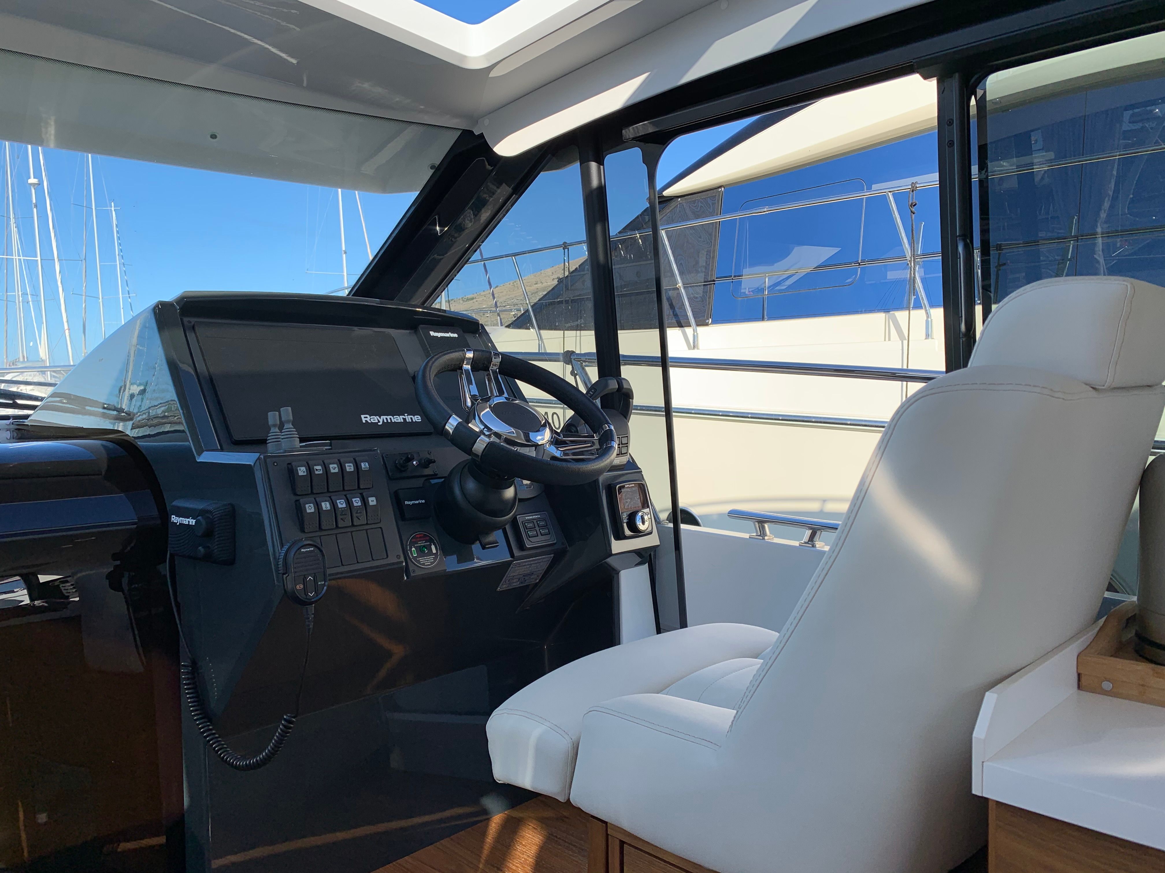 Grandezza 37CA | Kristina